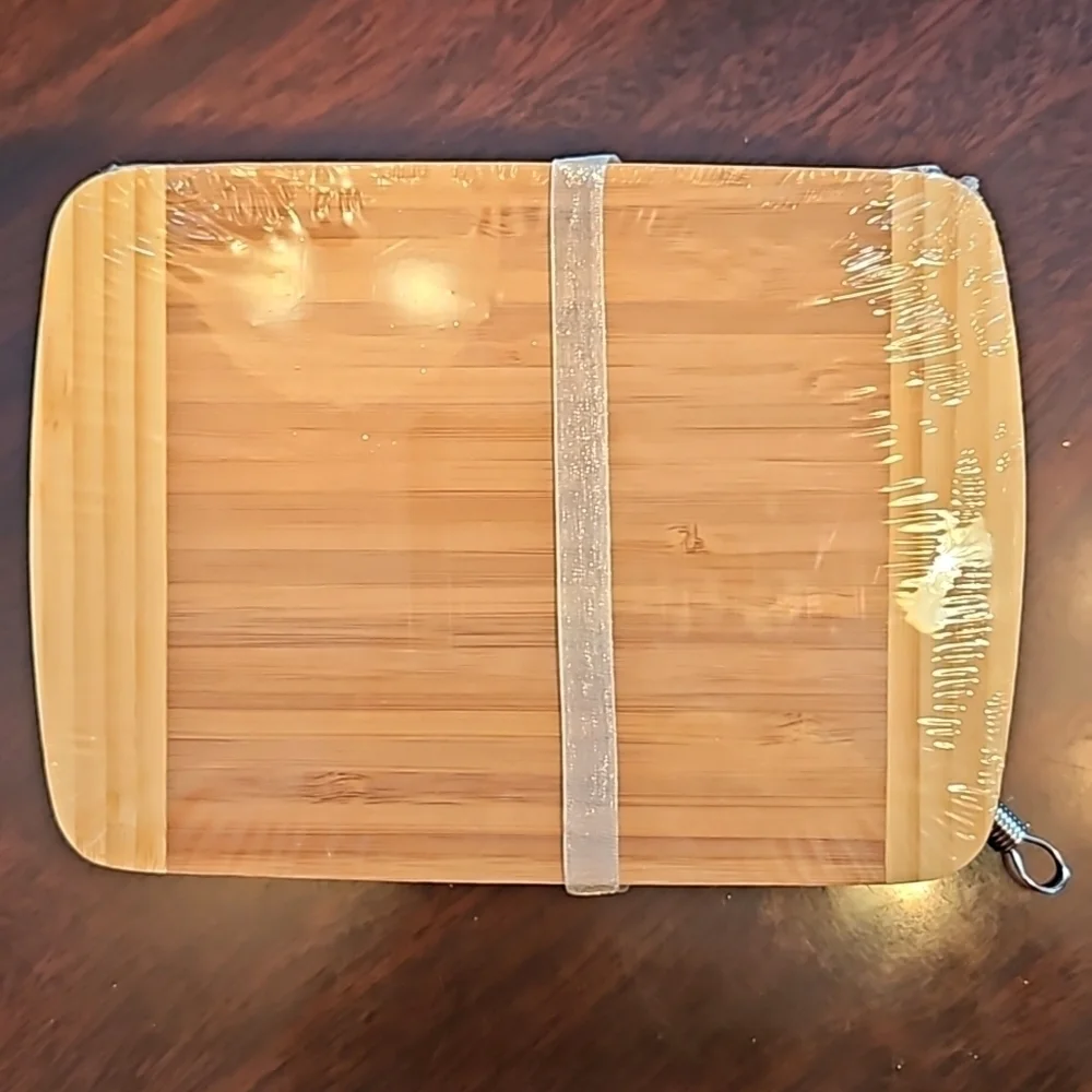 Alice's Home & Cottage Gift Set Cutying Board Napkins Whisk NWT Price Firm
